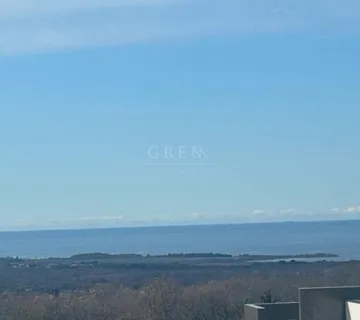 Građevinsko zemljište sa Pogledom na more udaljeno 8 km. od Poreča - cover