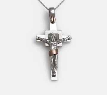 Zlatni privjesak Cross - cover