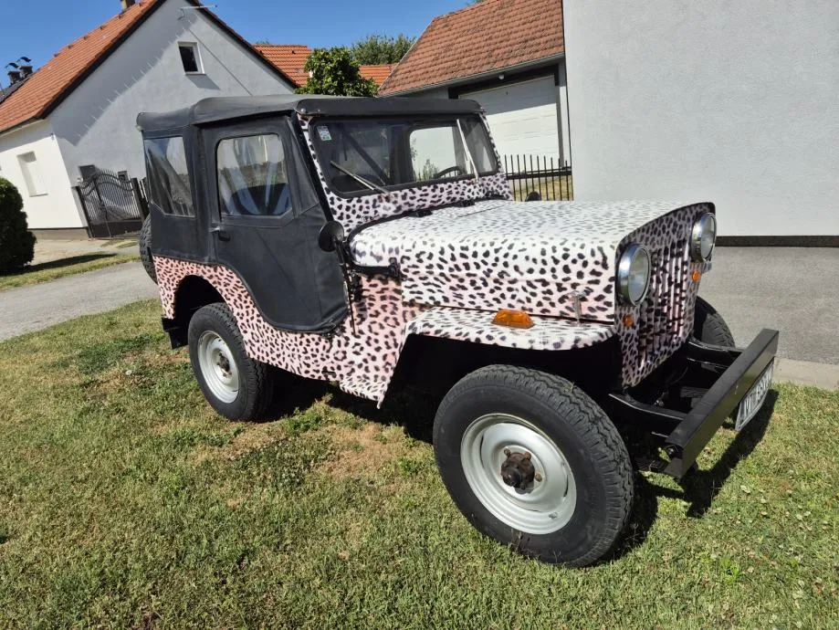 Jeep CJ Mahindra - cover