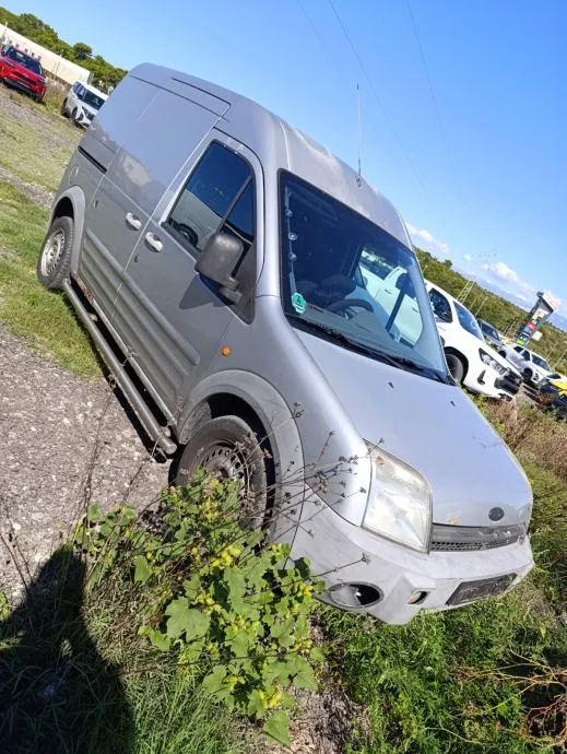 Ford Transit Connect - cover