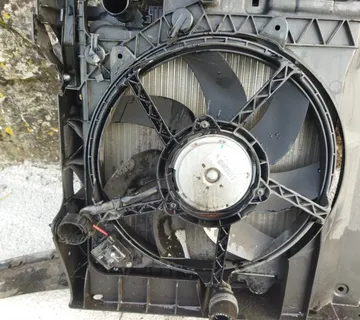 VW UP 2015 1.0 VENTILATOR HLADNJAKA - cover