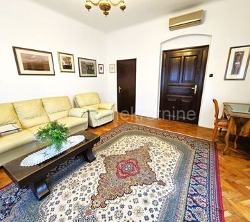Donji Grad, Primorska, namješten 4soban stan, 2.kat, 100m2 - cover