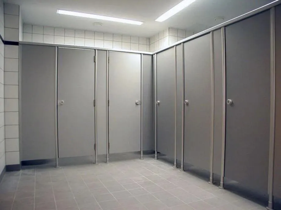 Sanitarne wc kabine od compakta - cover