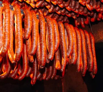 Dimljena kobasica za pečenje - cover