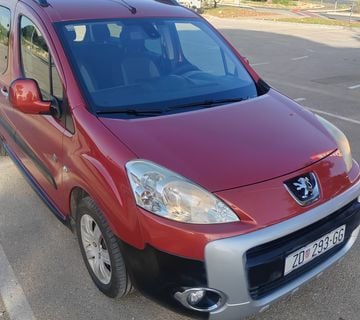Peugeot Partner Teppi - cover