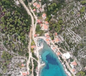 Šolta, Krušica, građevinsko zemljište 552 m2, prodaja - cover