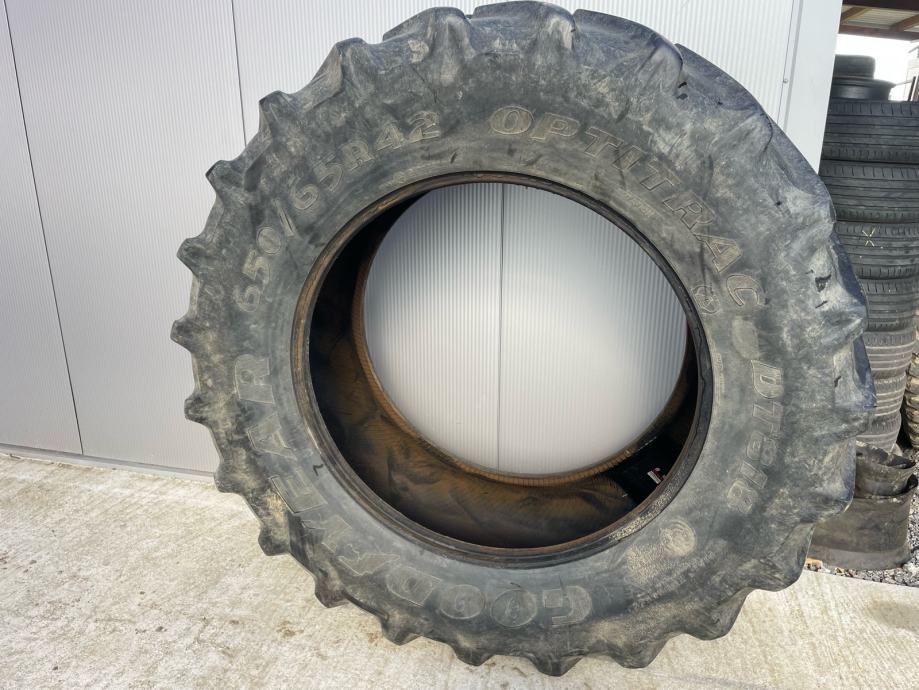 650-65-42-goodyear-slika-188389787