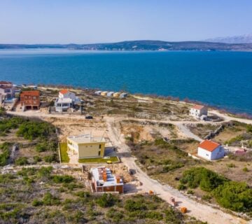 Građevinsko zemljište 522m2 s pogledom na more - Novigrad - cover