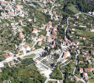 Žrnovnica, poljoprivredno zemljište 843 m2, prodaja - cover