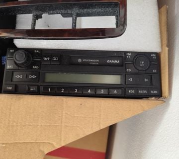 Radio originalni za Passat 5.5 - cover