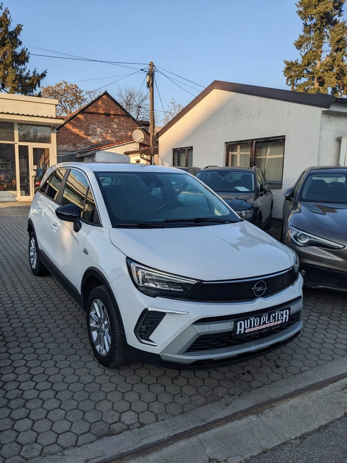 Opel Crossland X 1,5D ELEGANCE, PDC, NAVI, RADAR, 4xGARANCIJA! - cover