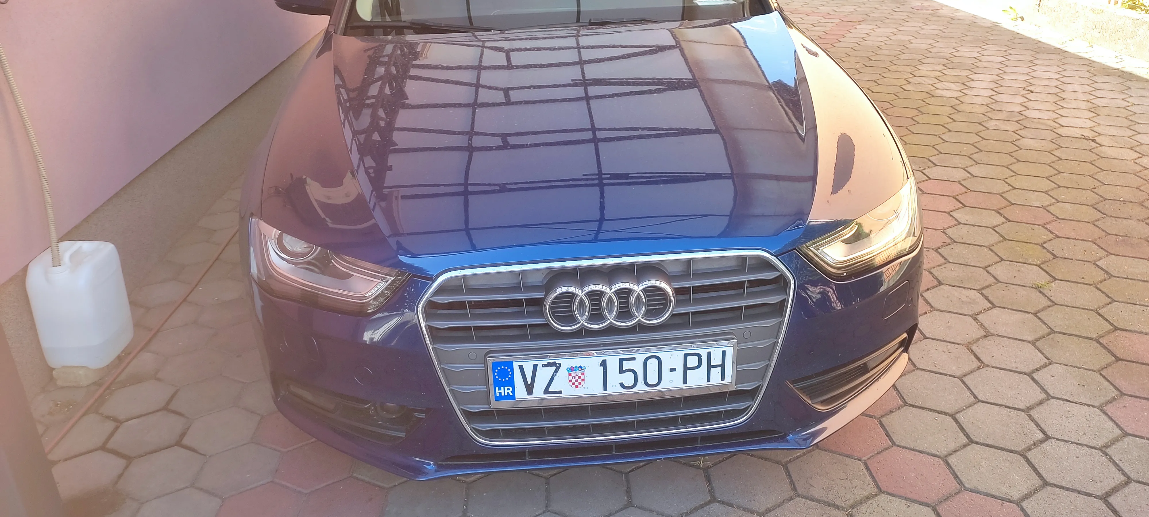 AUDI A4-2016 g.-TOP STANJE - cover
