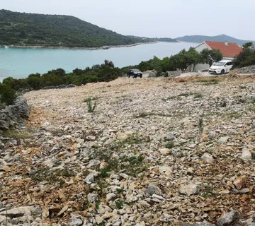 VINIŠIĆE STARI TROGIR 400 m2 UDALJENO 100M OD MORA - cover