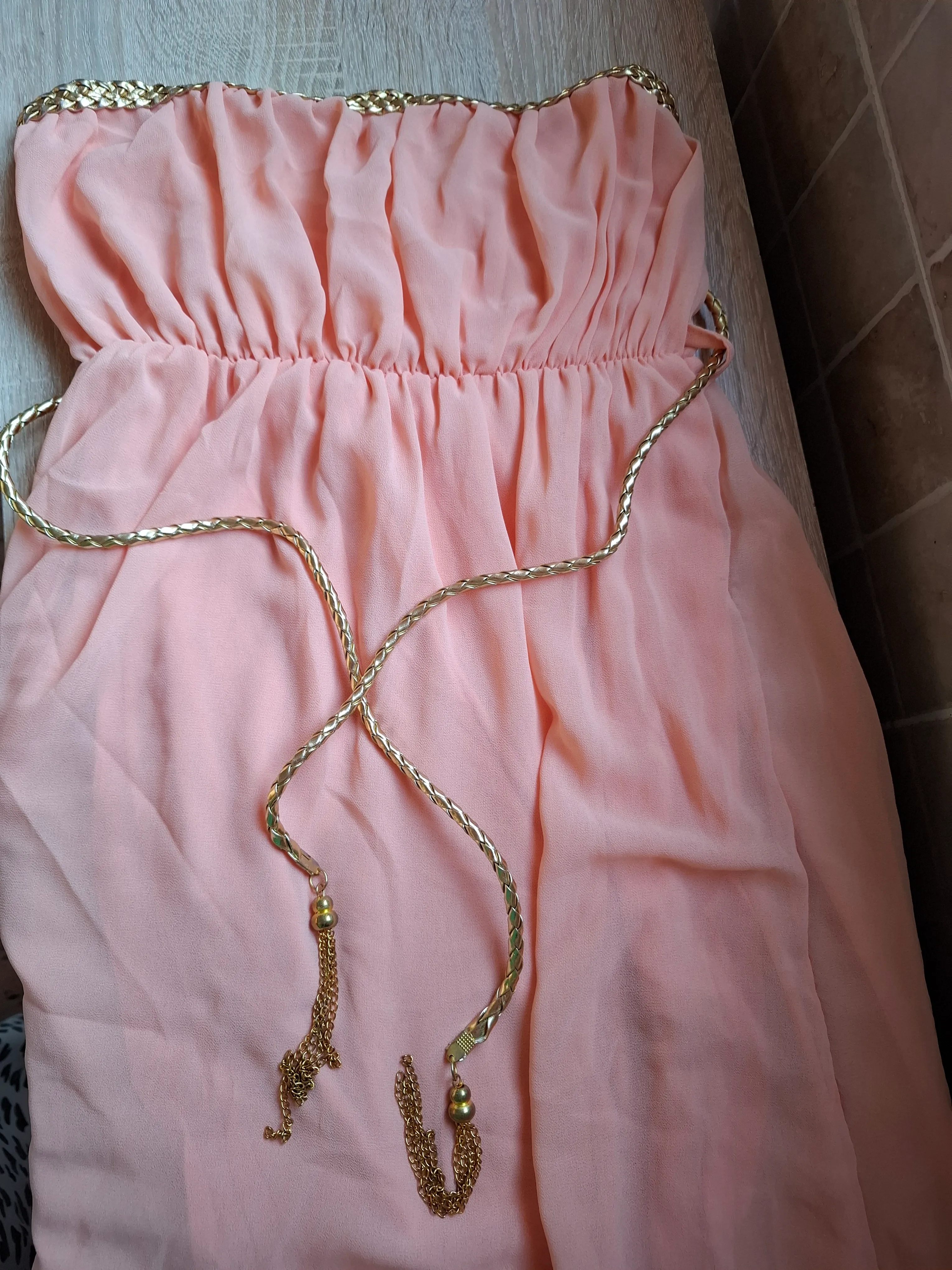 Nanačasta haljina - cover