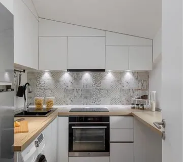 Kuhinja sa kosinom - cover