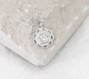 Zlatni privjesak Dreaming angel - cover