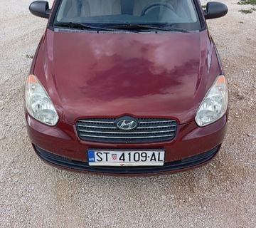 Hyundai Accent 1.5 crdi 16 v - cover