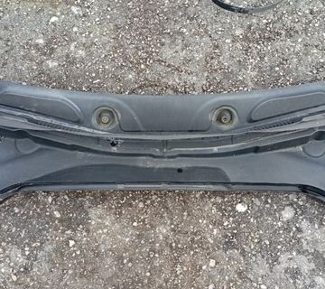 BMW X1 F48 plastika ispod vjetrobranskog stakla 7350591 - cover