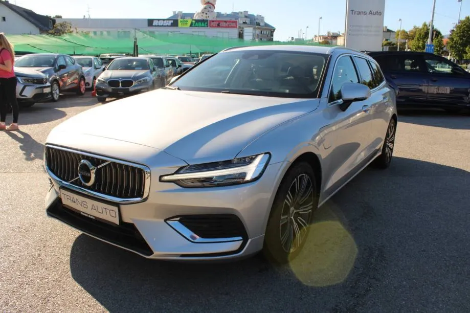 Volvo V60 T6 AWD Recharge Inscription *LED, NAVIGACIJA, KAMERA* - cover