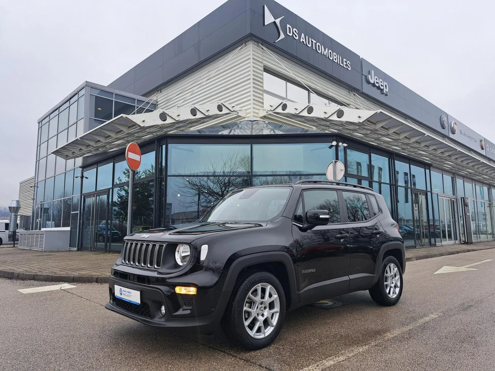 Jeep Renegade e-Hybrid Limited 1.5 Turbo - cover