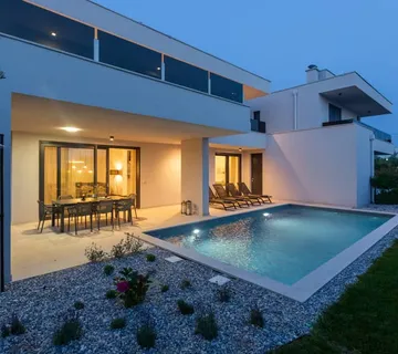 Villa Mattia - cover