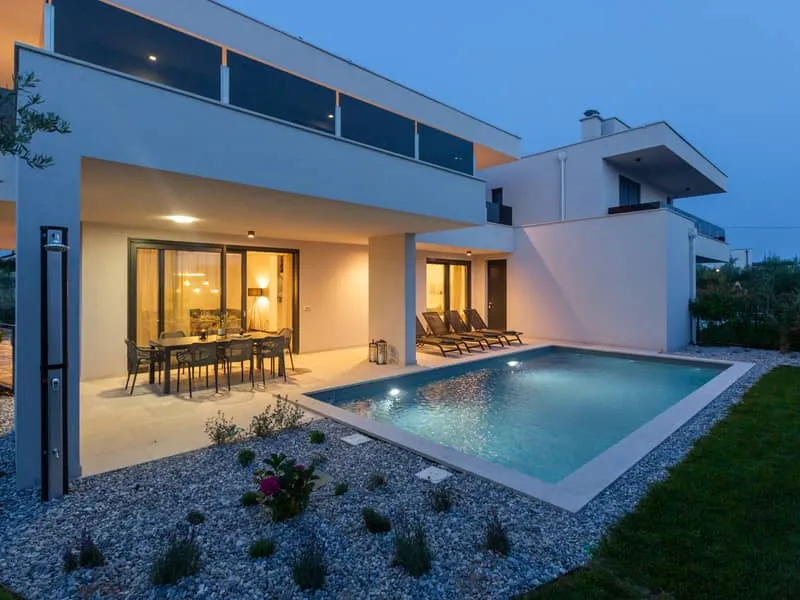 Villa Mattia - cover