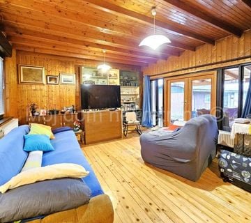 Sesvetski Kraljevec, samostojeća kuća, 137.65m2, okućnica 1003m2 - cover