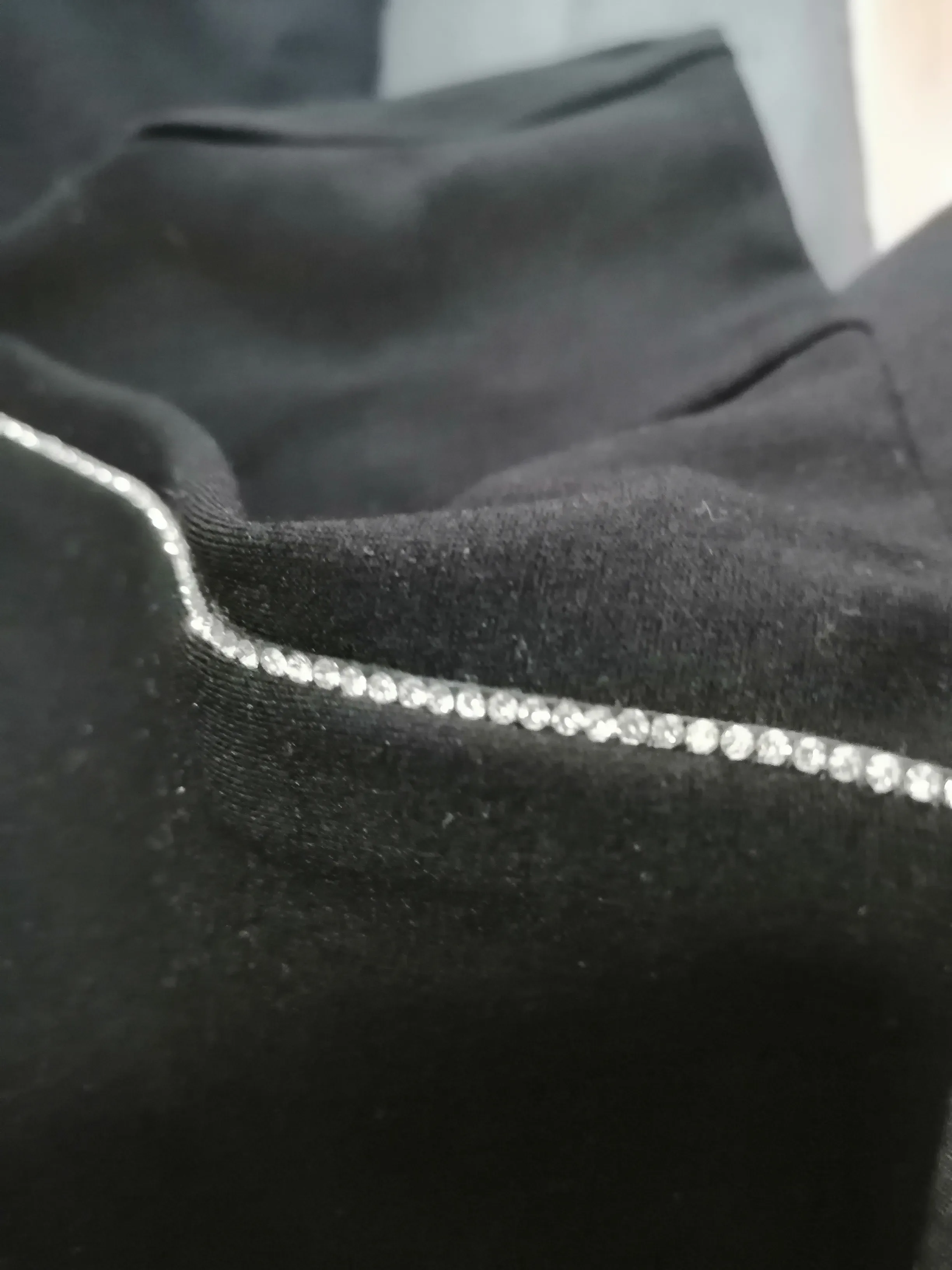 Crne tajice/hlače s cirkonima - cover