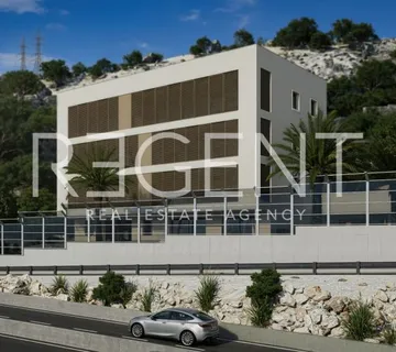 Split, Klis - Dvosoban stan u suterenu s prostranom terasom - cover