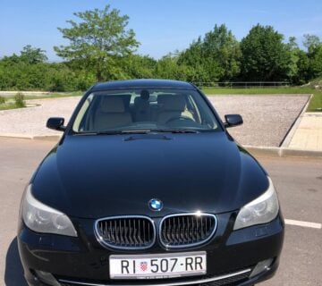 BMW 520D - cover