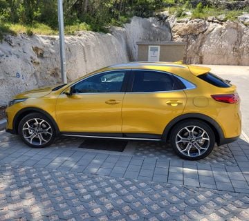 Kia Xceed, 1.5 T-GDi, Ex Stream, 160 KS, 7 DCT ISG Automatik - cover