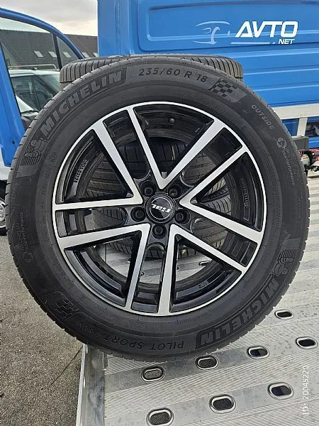 VOLVO XC90 FELGE 235 60 18 - cover