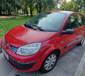 Renault Scenic 1,5 dCi - cover