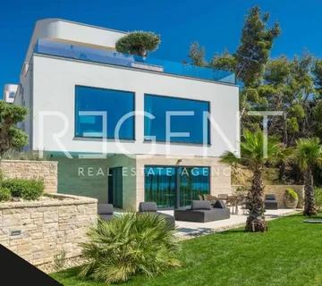 Ražanac, Ljubač - Luksuzna vila s bazenom, prvi red do mora - cover