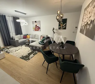 Zagreb, Vukomerec, trosobni stan s dva vrta za najam, 80 m² - cover