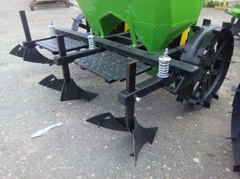 SADILICA KRUMPIRA - Dvoredna 180 Kg-Automatska - cover