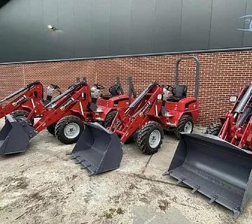 JCB dvorišni utovarivač Hercules - cover