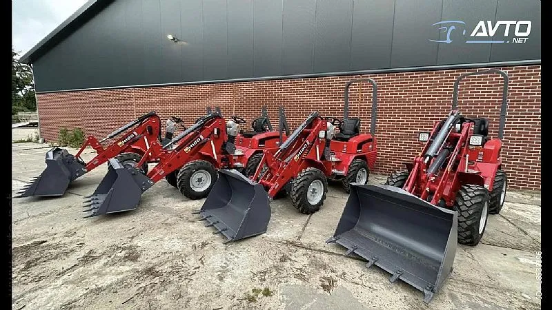 JCB dvorišni utovarivač Hercules - cover