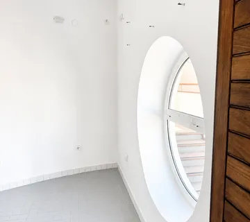 Poslovni prostor: Marina Betina, 20 m2 (iznajmljivanje) - Betina, Tisno