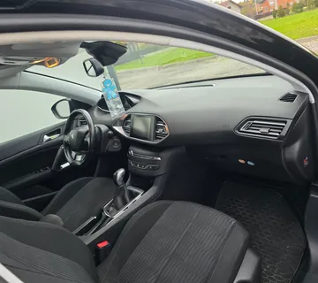 Peugeot 308 BluHdi - cover