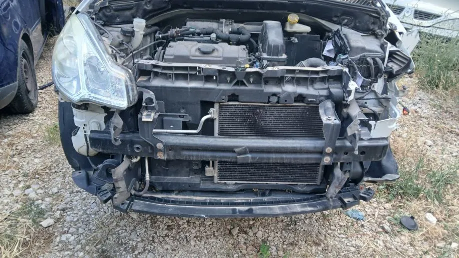 CITROEN C3 2012 1,4 benzin komplet hladnjaci sa veznim limom - cover