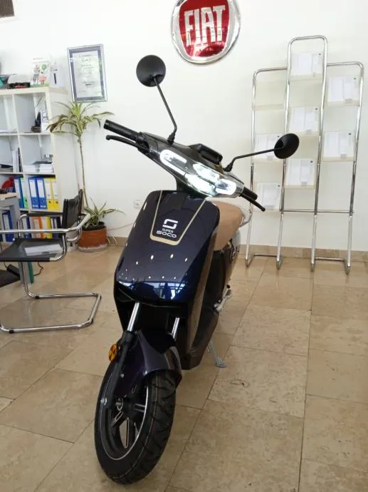 * SUPER SOCO CUx *, 2024 god. - cover