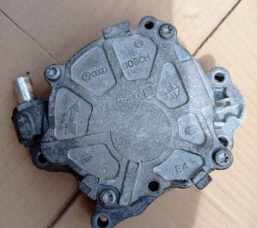 VW Audi Seat Škoda tdi vakuum pumpa 09.-14.god 03l145100 g - cover