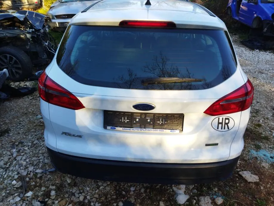 FORD FOCUS MK3.5 2016 KARAVAN ZADNJA GEPEK VRATA - cover