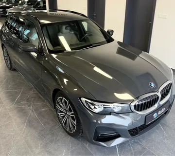 BMW 320d xDrive •M paket,Navi,Ambilight,Kamera,Mem.sjedala• - cover