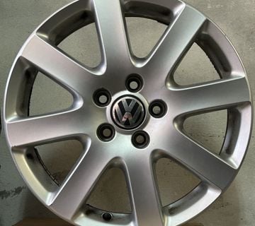 VW original alu felge  17"  5x112  /  4 komada - cover