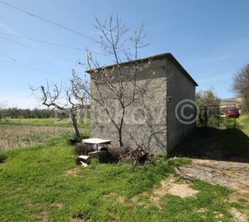 Trogir, Plano, građevinsko zemljište površine 4.170 m2. - cover