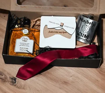 Poklon paket za kuma “Zlatno kumstvo” - cover