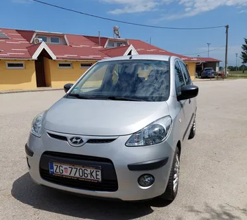 Hyundai i10 1,1 klima, nove gume, reg. - cover