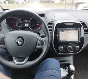 Renault captur  - cover